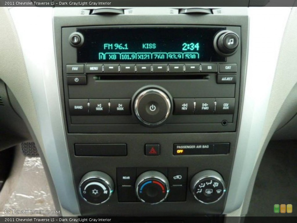 Dark Gray/Light Gray Interior Controls for the 2011 Chevrolet Traverse LS #38731363