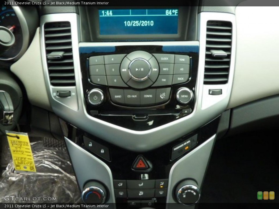 Jet Black/Medium Titanium Interior Controls for the 2011 Chevrolet Cruze LS #38732583