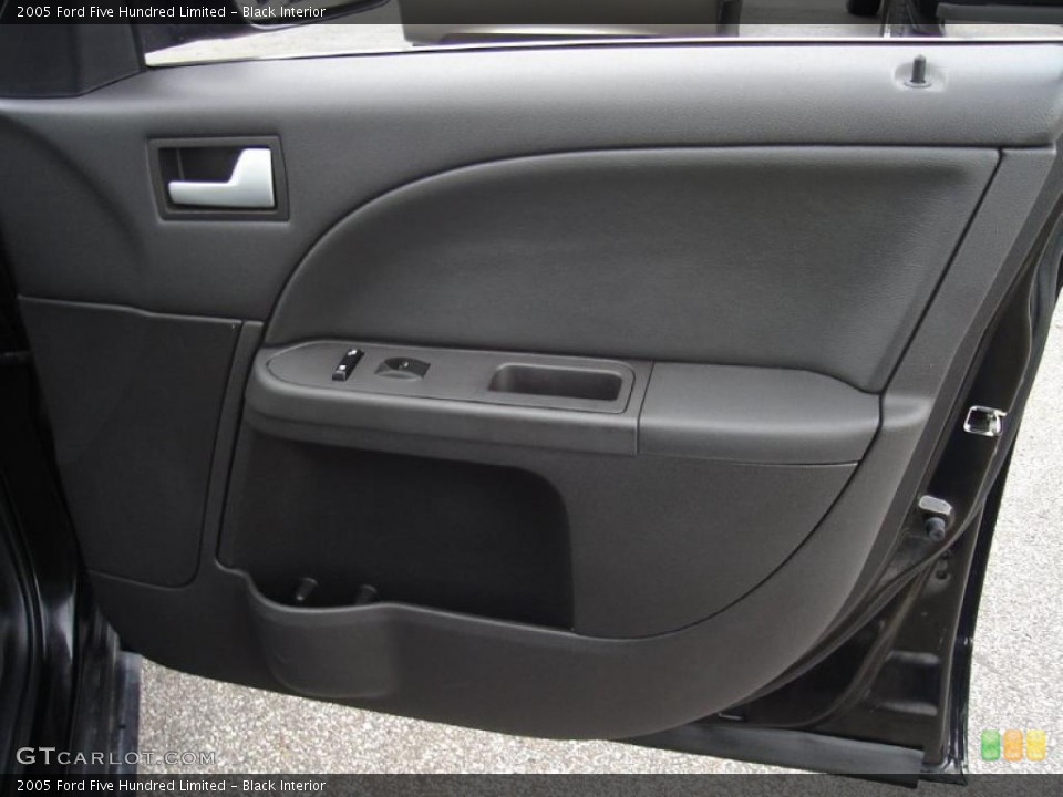 Black Interior Door Panel for the 2005 Ford Five Hundred Limited #38733208
