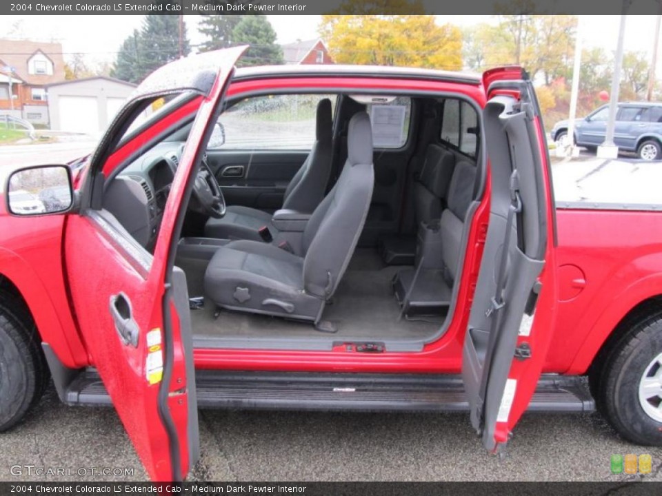 Medium Dark Pewter Interior Photo for the 2004 Chevrolet Colorado LS Extended Cab #38734008