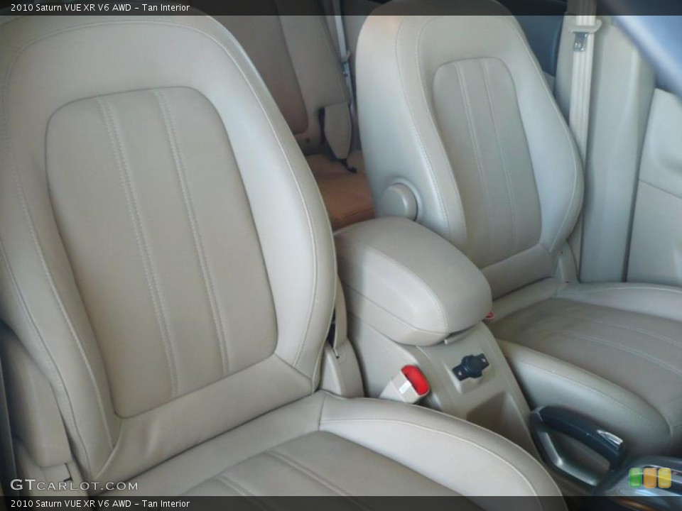 Tan Interior Photo for the 2010 Saturn VUE XR V6 AWD #38739287