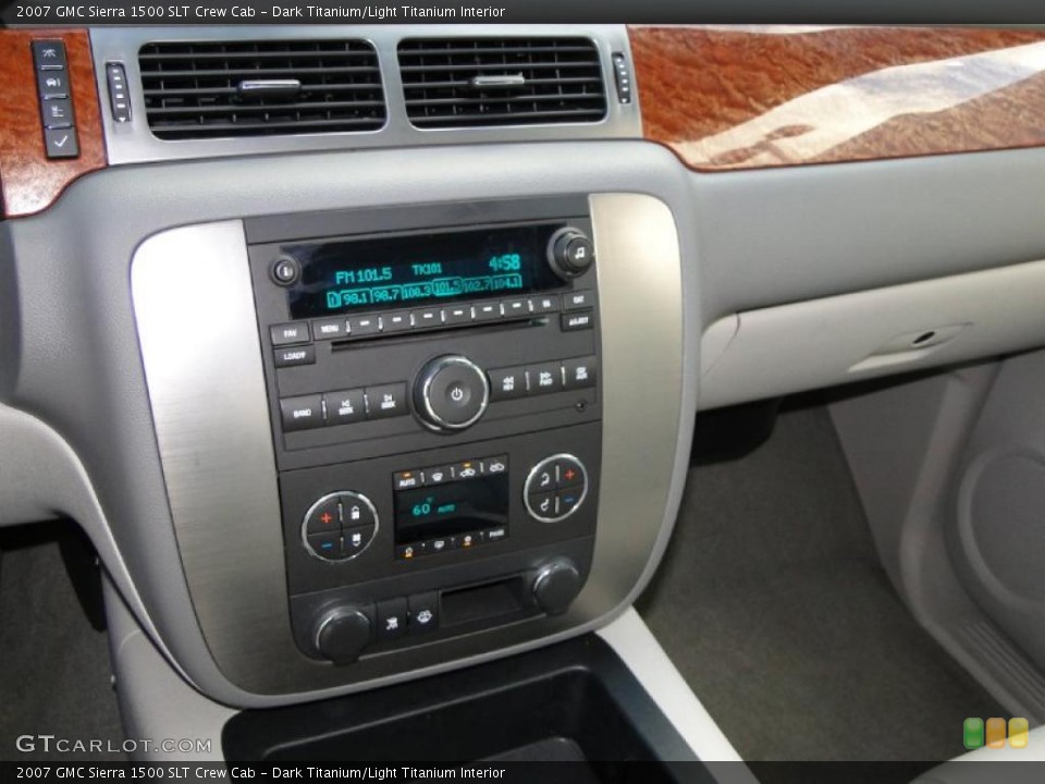 Dark Titanium/Light Titanium Interior Controls for the 2007 GMC Sierra 1500 SLT Crew Cab #38740256