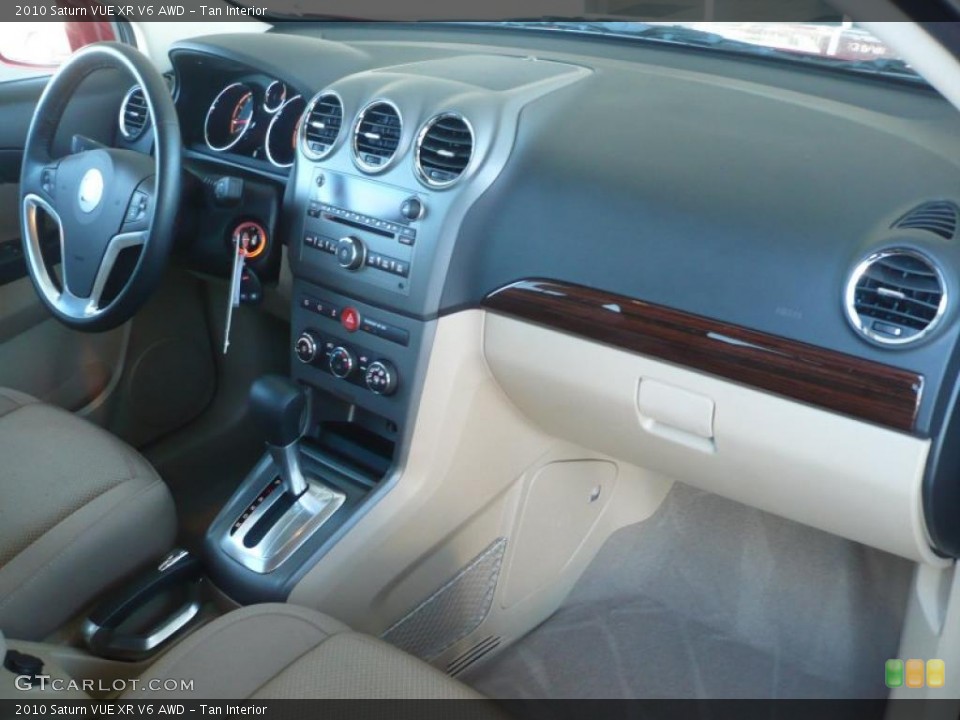 Tan Interior Photo for the 2010 Saturn VUE XR V6 AWD #38740384