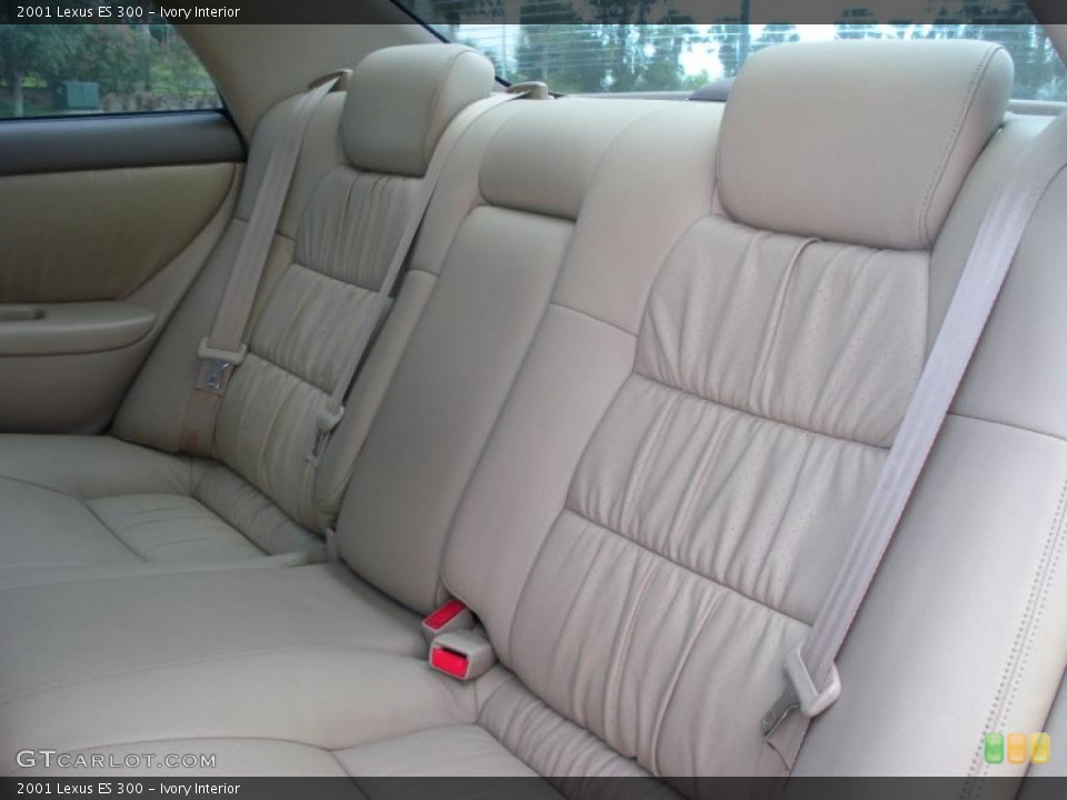 Ivory Interior Photo for the 2001 Lexus ES 300 #38742028