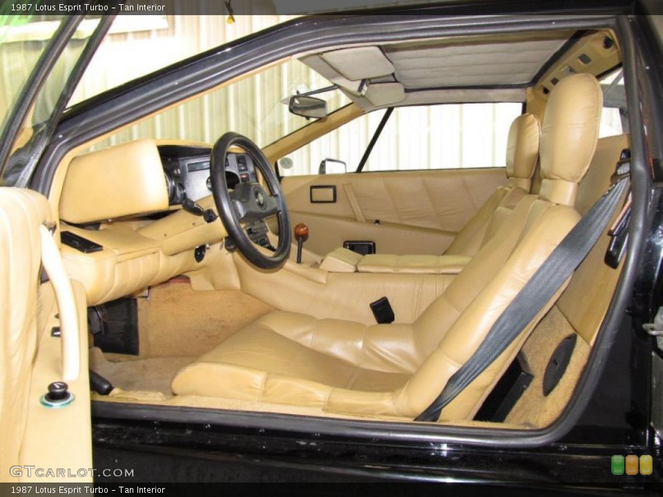 Tan Interior Photo for the 1987 Lotus Esprit Turbo #38742292