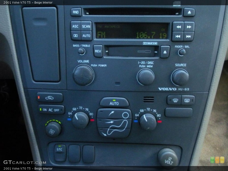 Beige Interior Controls for the 2001 Volvo V70 T5 #38742592