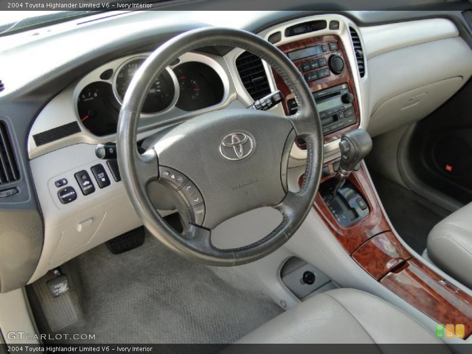 Ivory Interior Prime Interior for the 2004 Toyota Highlander Limited V6 #38742600