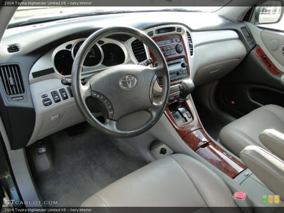 Ivory 2004 Toyota Highlander Interiors