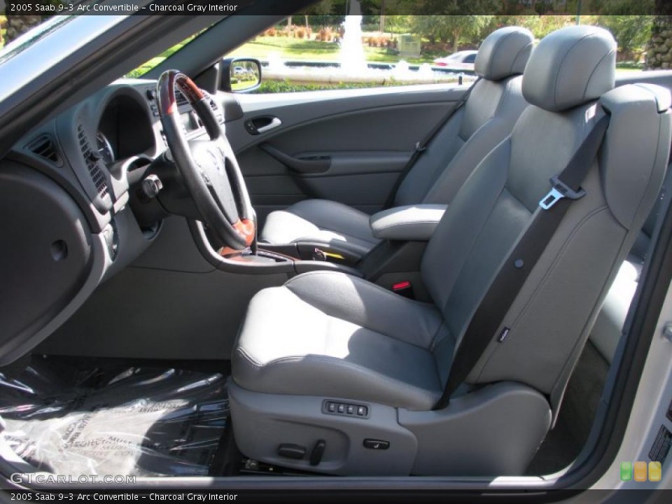 Charcoal Gray Interior Photo for the 2005 Saab 9-3 Arc Convertible #38744020