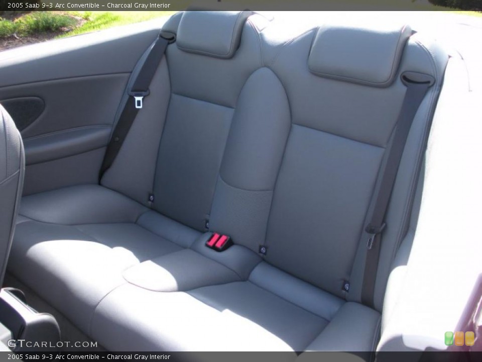 Charcoal Gray Interior Photo for the 2005 Saab 9-3 Arc Convertible #38744048