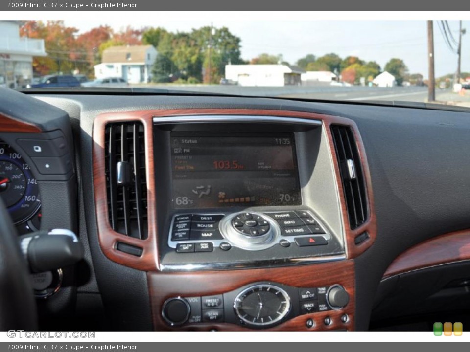Graphite Interior Navigation for the 2009 Infiniti G 37 x Coupe #38751388
