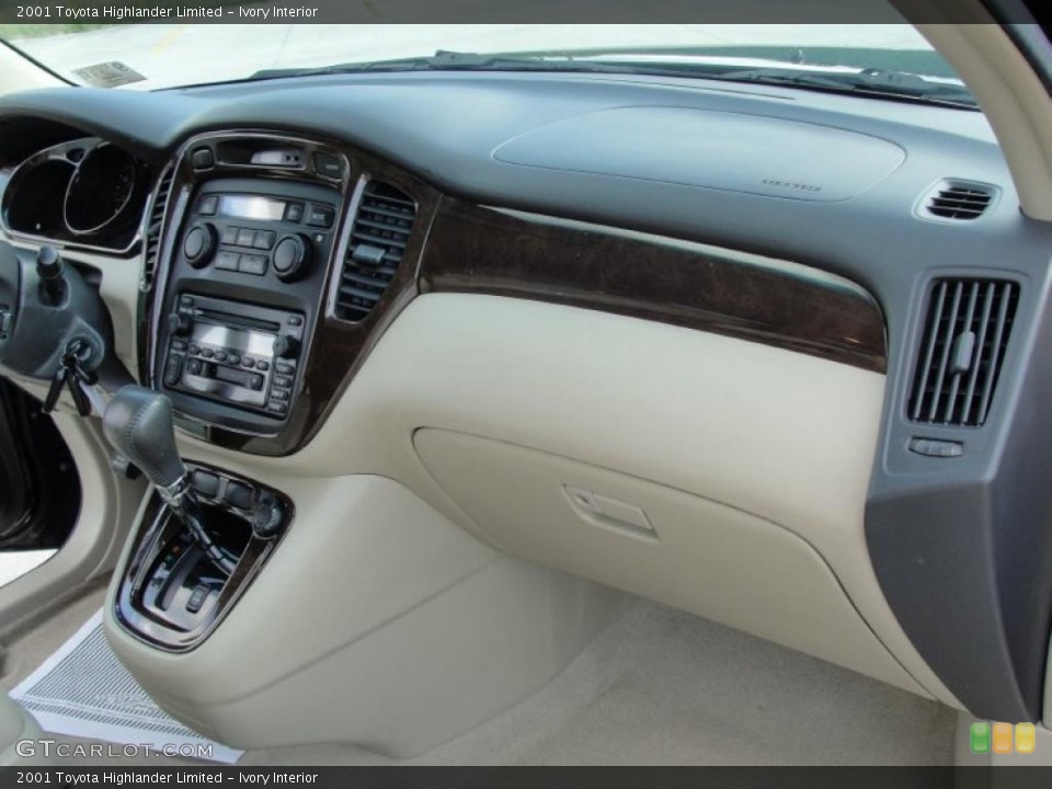 Ivory Interior Photo for the 2001 Toyota Highlander Limited #38755720