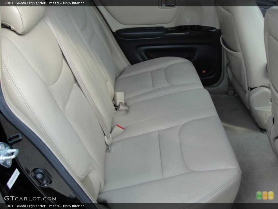Ivory Interior Photo for the 2001 Toyota Highlander Limited #38755760