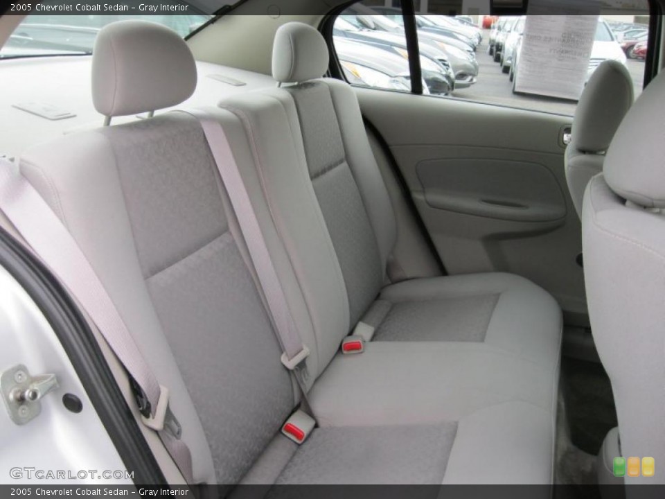 Gray Interior Photo for the 2005 Chevrolet Cobalt Sedan #38756044