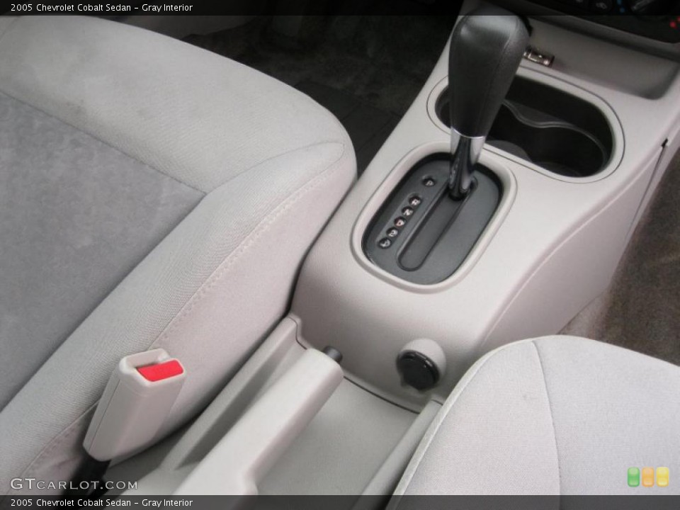 Gray Interior Transmission for the 2005 Chevrolet Cobalt Sedan #38756176