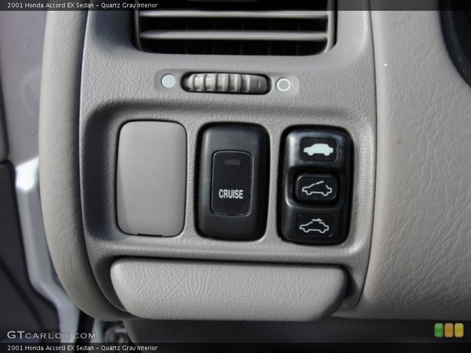 Quartz Gray Interior Controls for the 2001 Honda Accord EX Sedan #38756684