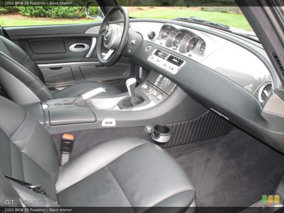 Black Interior Dashboard for the 2003 BMW Z8 Roadster #38758964