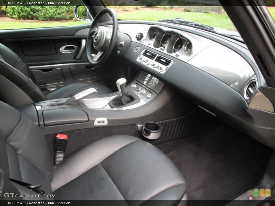 Black Interior Dashboard for the 2003 BMW Z8 Roadster #38758980