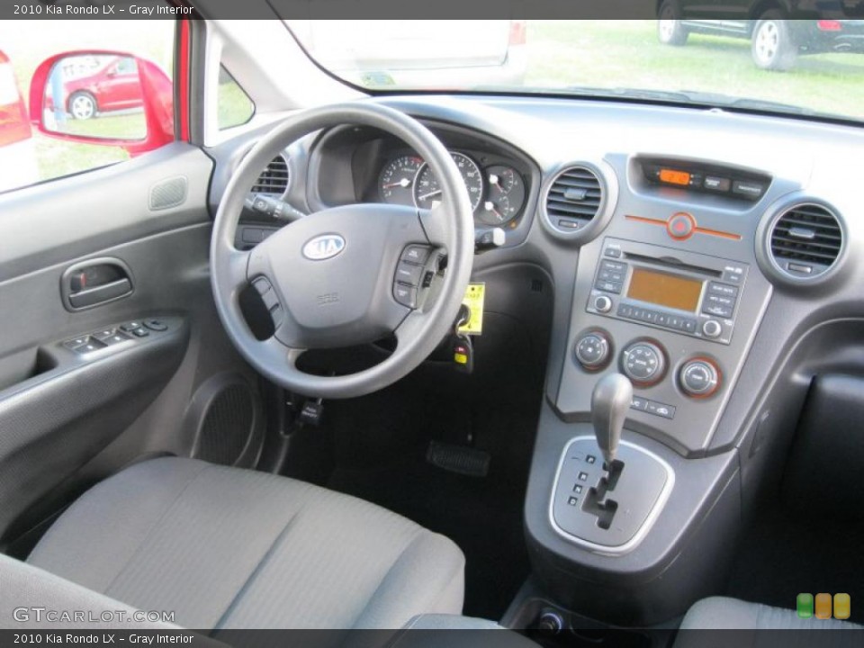 Gray Interior Photo for the 2010 Kia Rondo LX #38760832