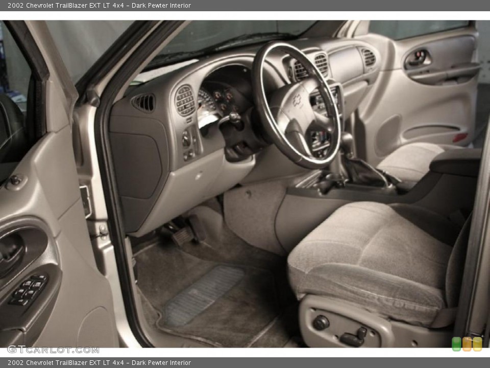 Dark Pewter Interior Photo for the 2002 Chevrolet TrailBlazer EXT LT 4x4 #38761140