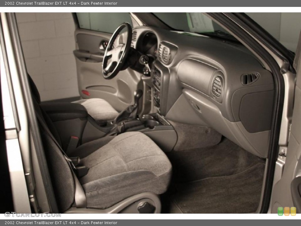 Dark Pewter Interior Photo for the 2002 Chevrolet TrailBlazer EXT LT 4x4 #38761156