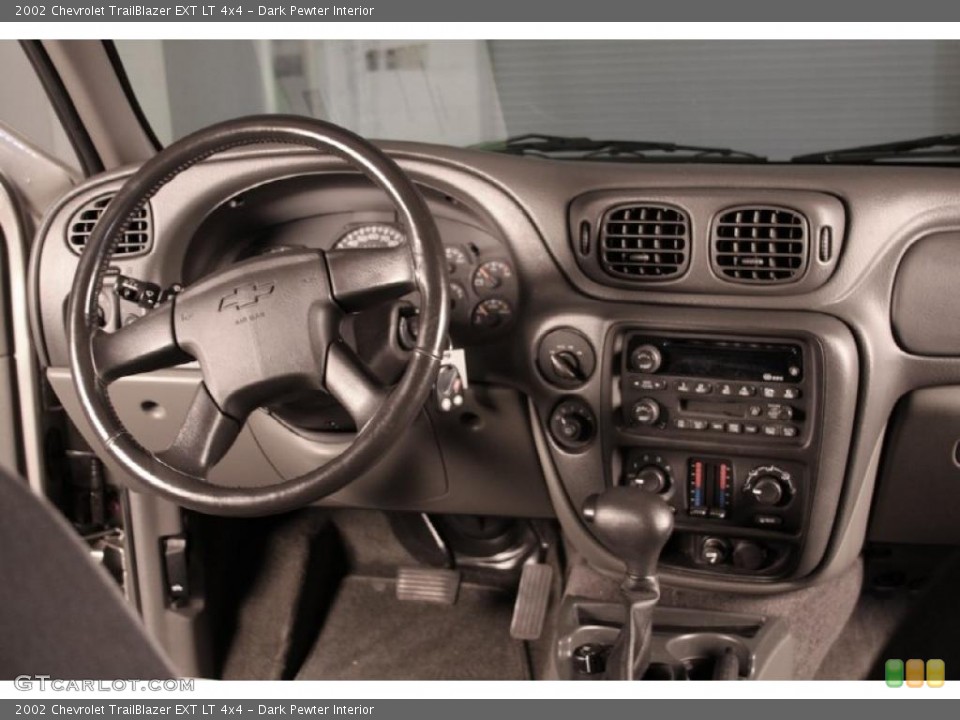 Dark Pewter Interior Controls for the 2002 Chevrolet TrailBlazer EXT LT 4x4 #38761200