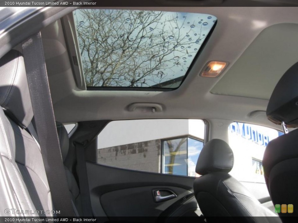 Black Interior Sunroof for the 2010 Hyundai Tucson Limited AWD #38762324