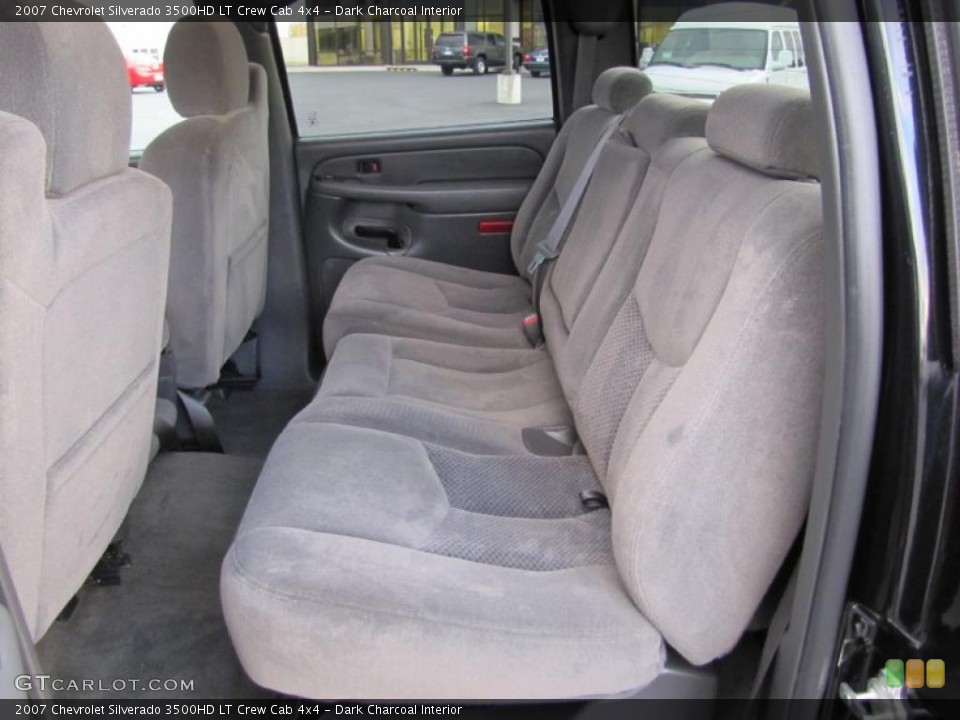 Dark Charcoal Interior Photo for the 2007 Chevrolet Silverado 3500HD LT Crew Cab 4x4 #38763348