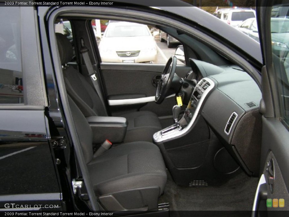 Ebony Interior Photo for the 2009 Pontiac Torrent  #38765905