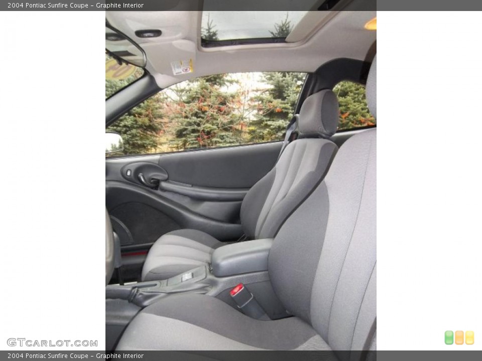 Graphite Interior Photo for the 2004 Pontiac Sunfire Coupe #38770734