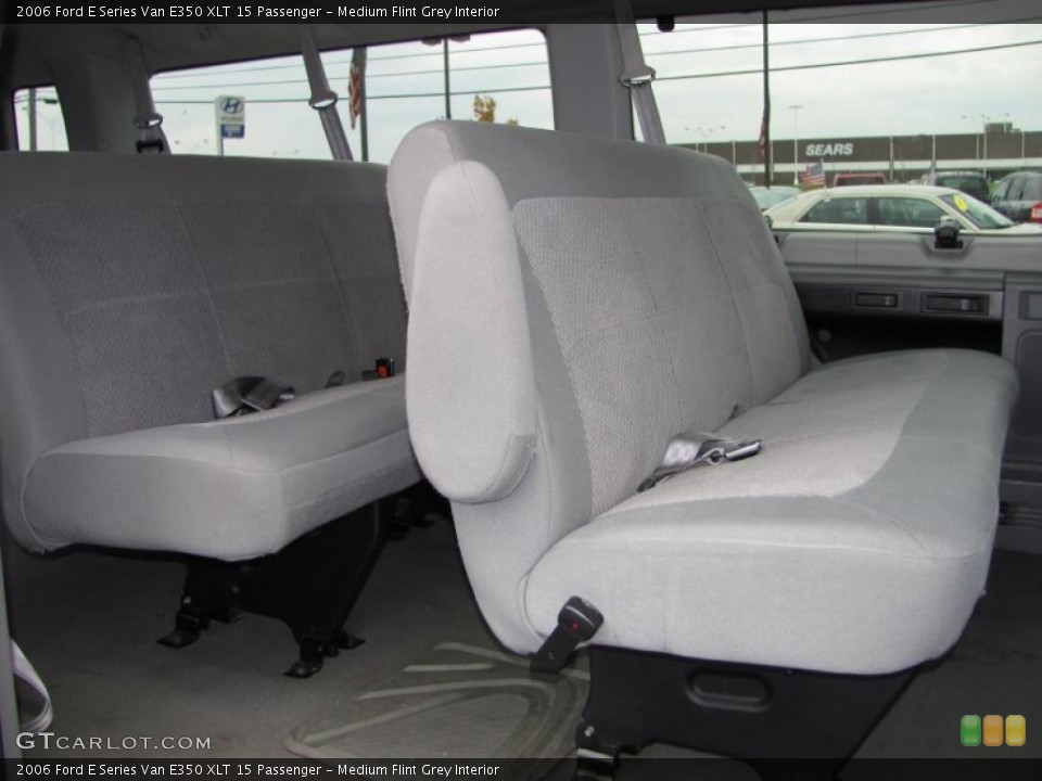 Medium Flint Grey Interior Photo for the 2006 Ford E Series Van E350 XLT 15 Passenger #38771794