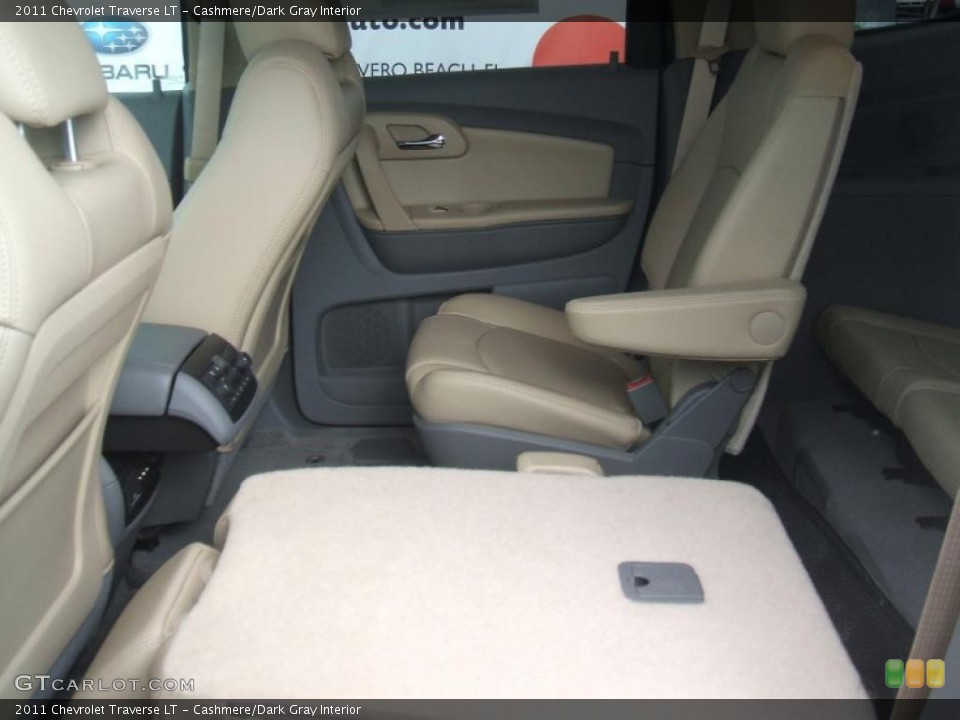 Cashmere/Dark Gray Interior Photo for the 2011 Chevrolet Traverse LT #38771806
