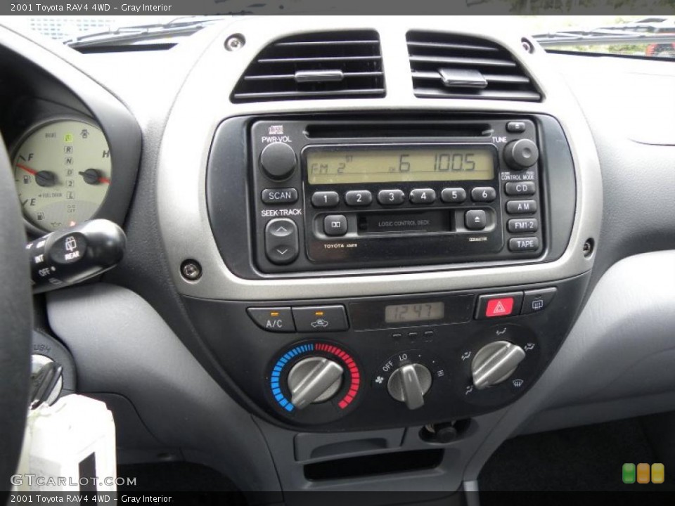 Gray Interior Controls for the 2001 Toyota RAV4 4WD #38773738