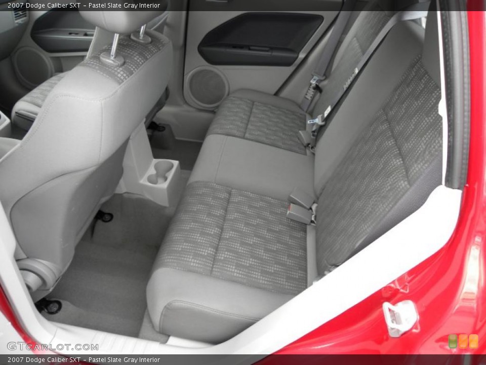 Pastel Slate Gray Interior Photo for the 2007 Dodge Caliber SXT #38775367