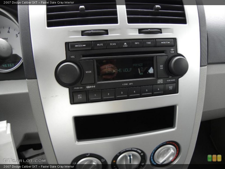 Pastel Slate Gray Interior Controls for the 2007 Dodge Caliber SXT #38775823