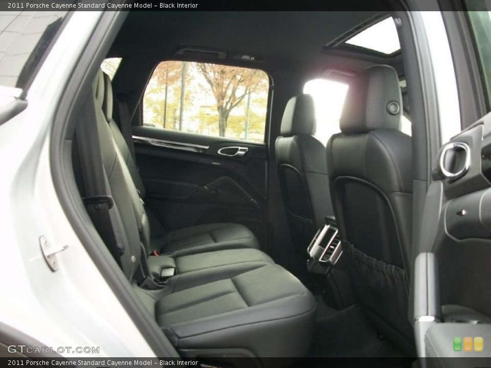 Black Interior Photo for the 2011 Porsche Cayenne  #38779424