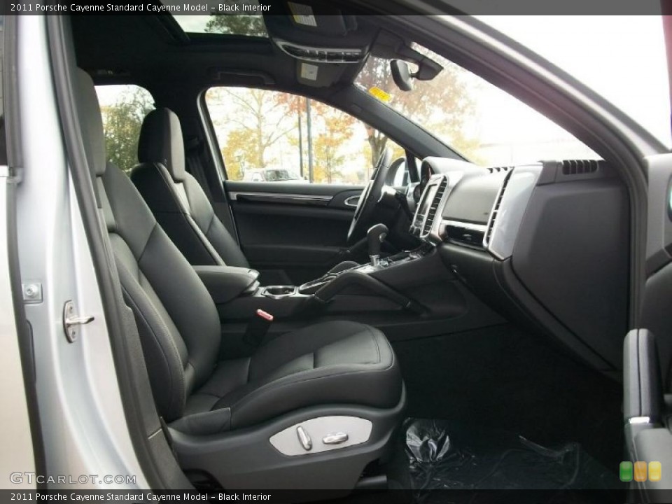 Black Interior Photo for the 2011 Porsche Cayenne  #38779496
