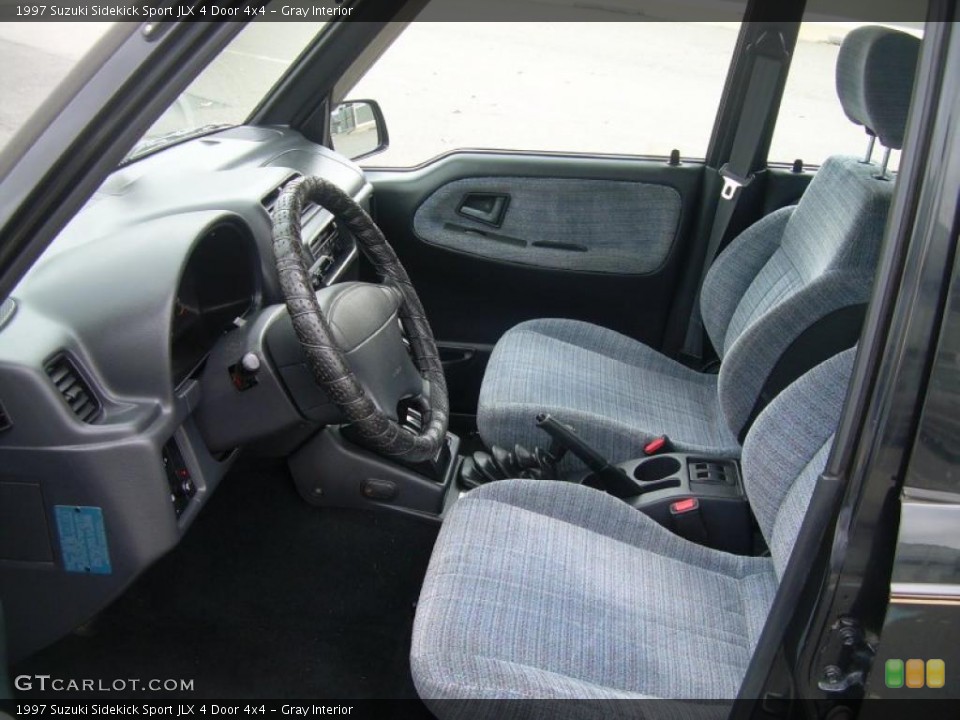 Gray Interior Photo for the 1997 Suzuki Sidekick Sport JLX 4 Door 4x4 #38779840