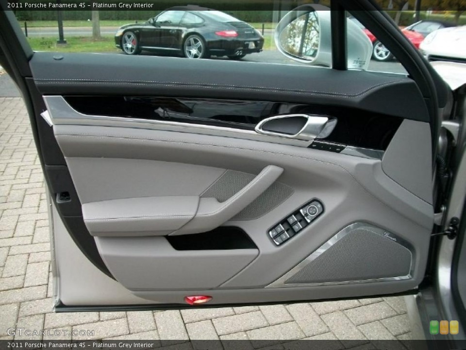 Platinum Grey Interior Door Panel for the 2011 Porsche Panamera 4S #38779872