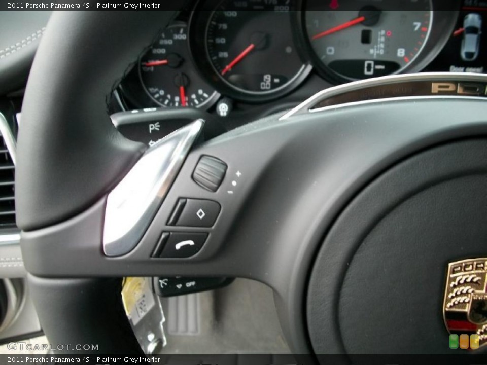 Platinum Grey Interior Controls for the 2011 Porsche Panamera 4S #38779992