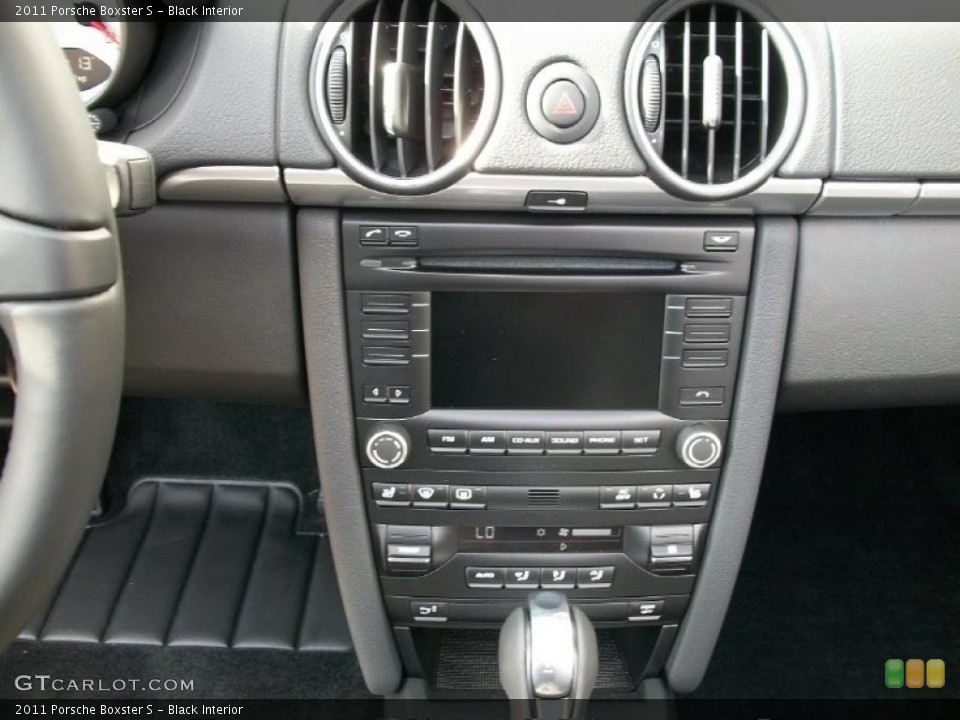 Black Interior Controls for the 2011 Porsche Boxster S #38781032