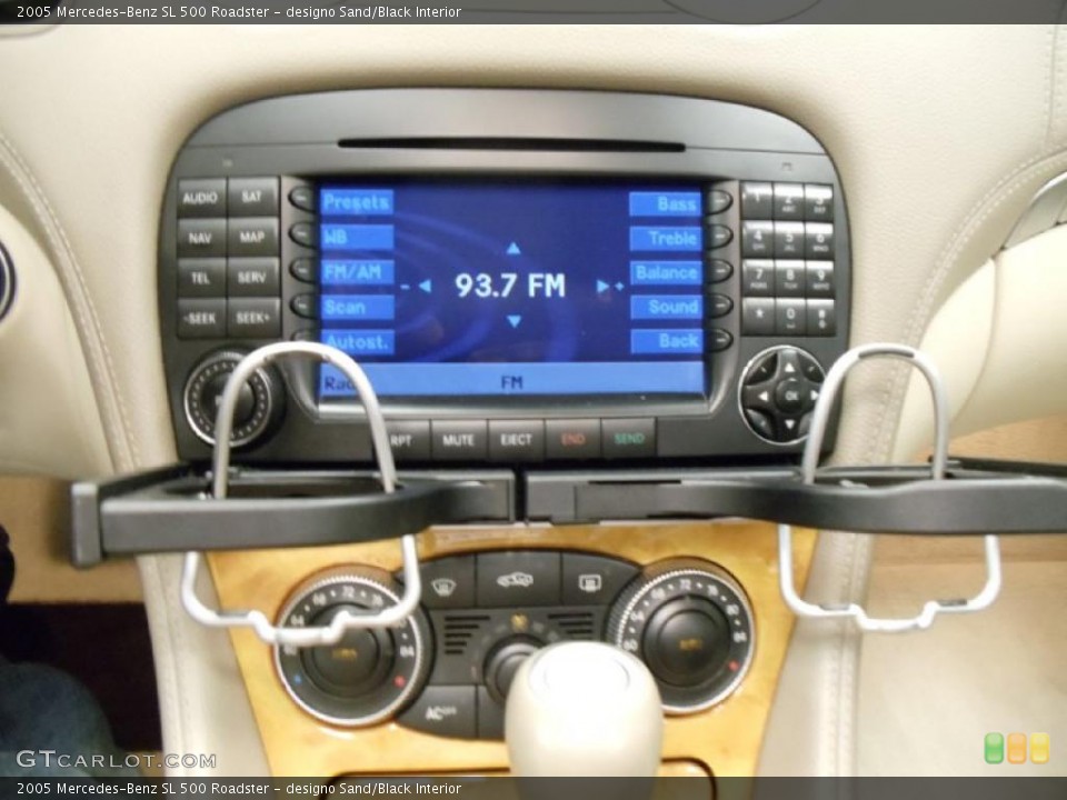 designo Sand/Black Interior Controls for the 2005 Mercedes-Benz SL 500 Roadster #38782289