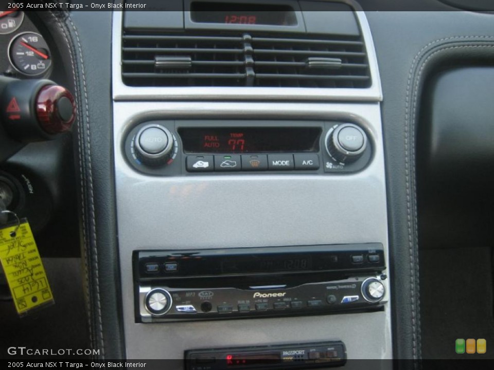 Onyx Black Interior Controls for the 2005 Acura NSX T Targa #38783177