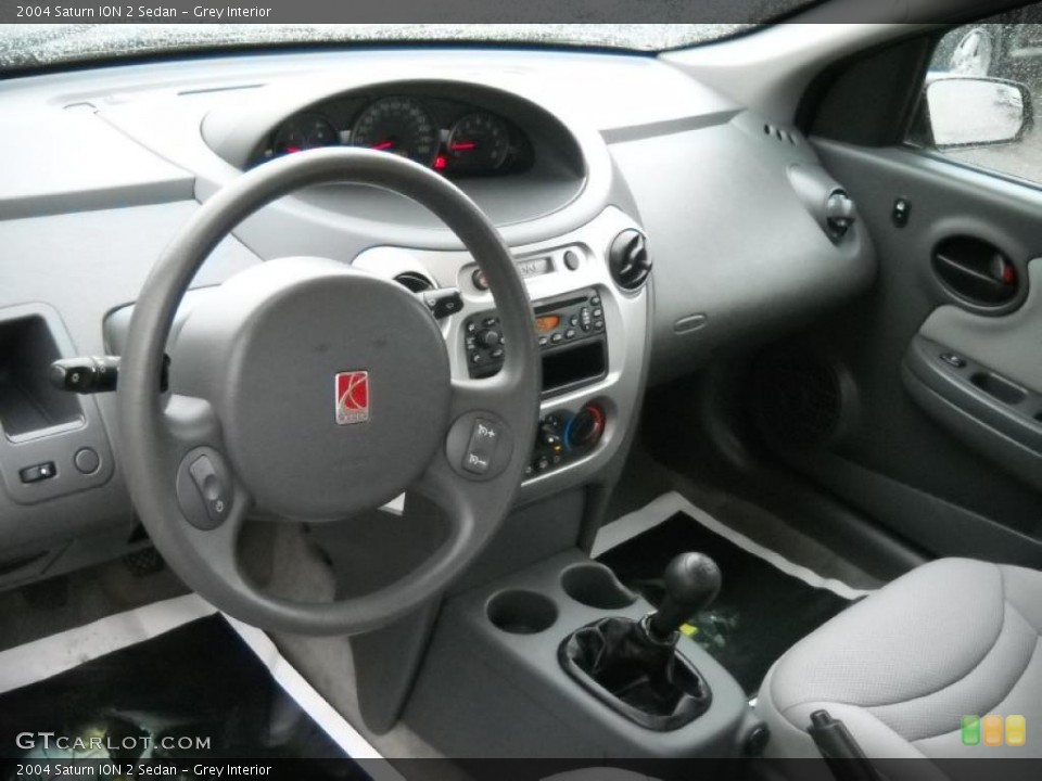 Grey Interior Photo for the 2004 Saturn ION 2 Sedan #38784841