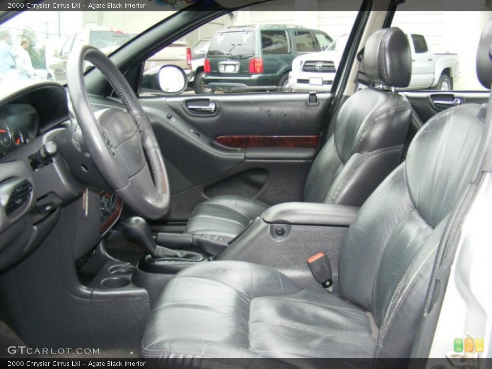 Agate Black Interior Photo for the 2000 Chrysler Cirrus LXi #38784973