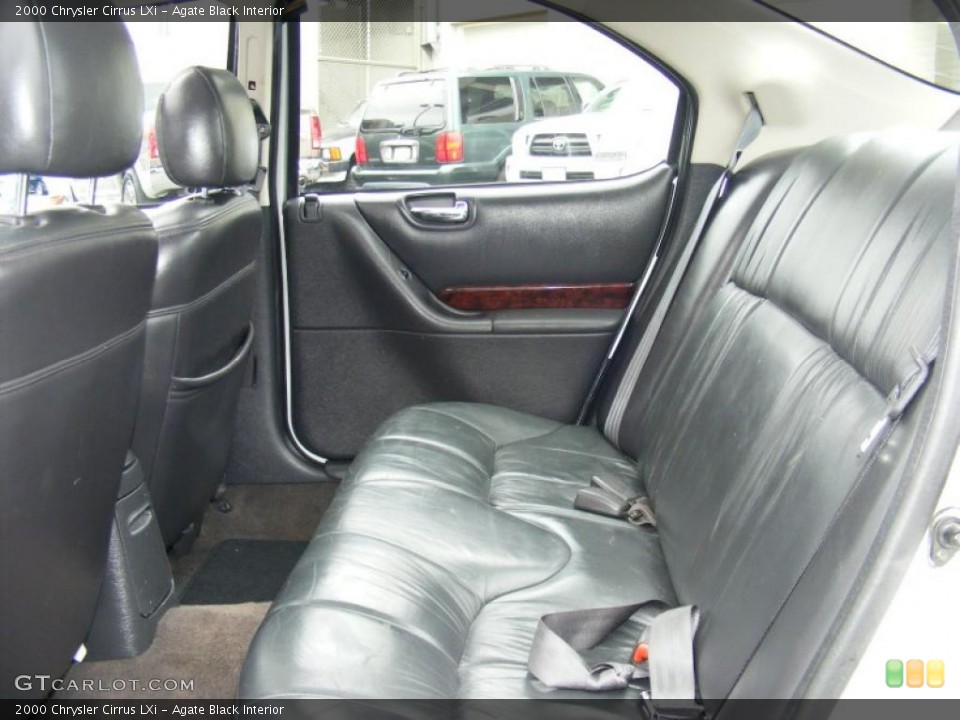 Agate Black Interior Photo for the 2000 Chrysler Cirrus LXi #38785009