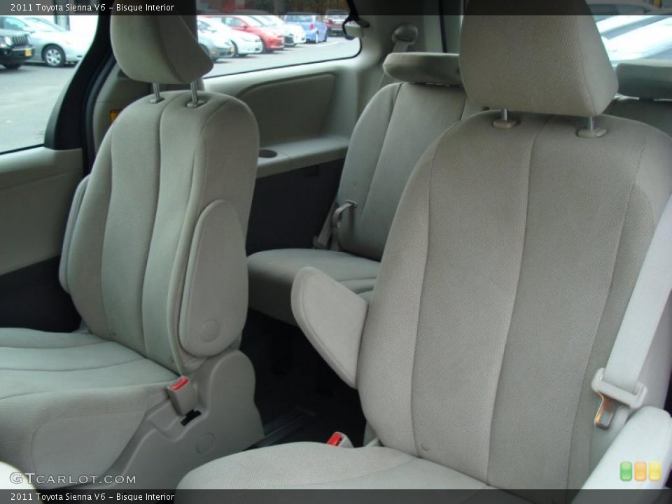 Bisque Interior Photo for the 2011 Toyota Sienna V6 #38789570
