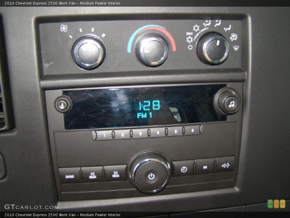 Medium Pewter Interior Controls for the 2010 Chevrolet Express 2500 Work Van #38790546