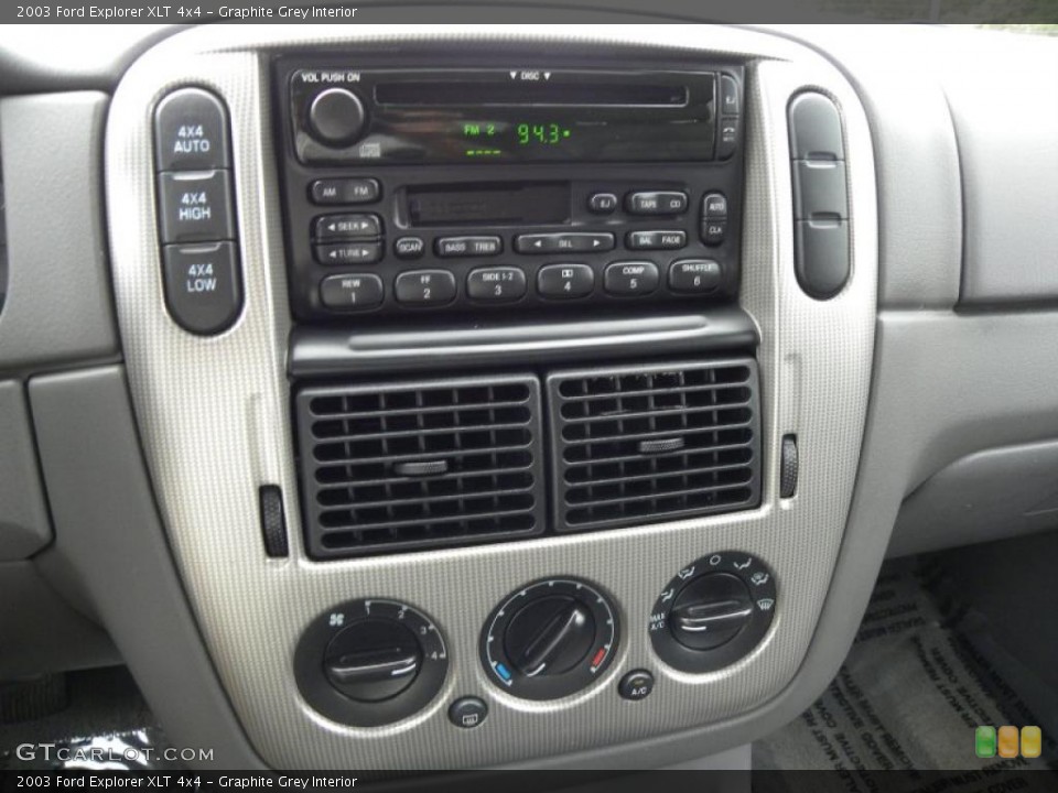 Graphite Grey Interior Controls for the 2003 Ford Explorer XLT 4x4 #38797575