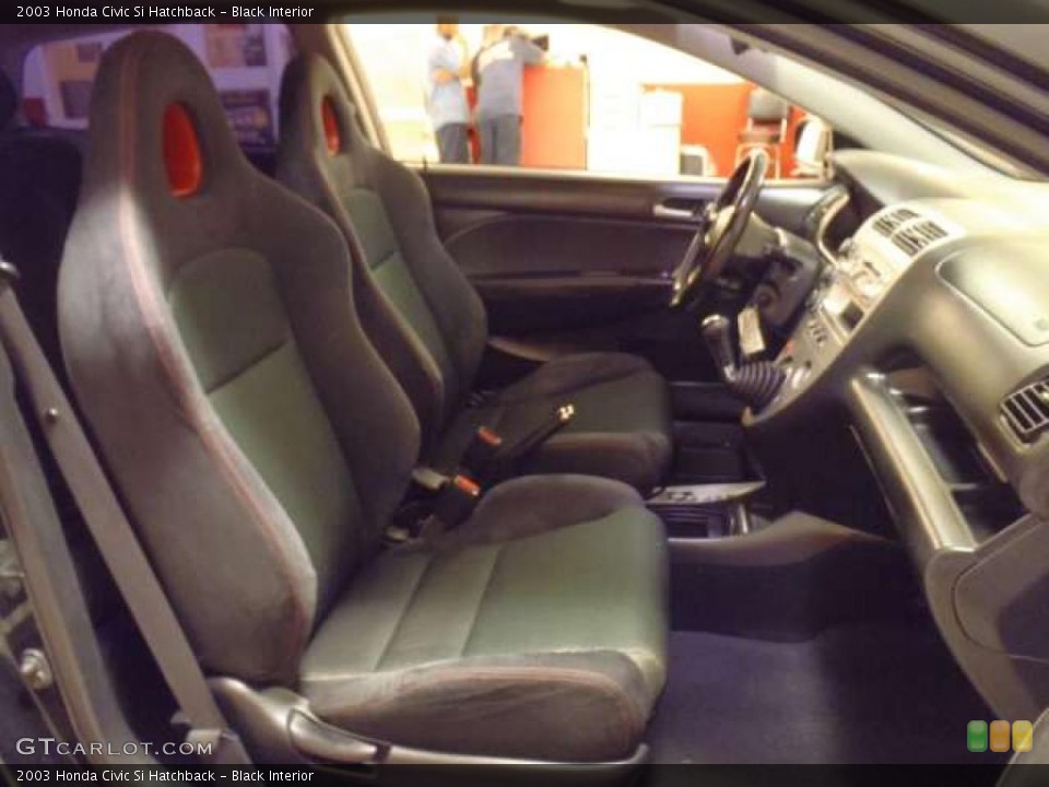 Black Interior Photo for the 2003 Honda Civic Si Hatchback #38797939